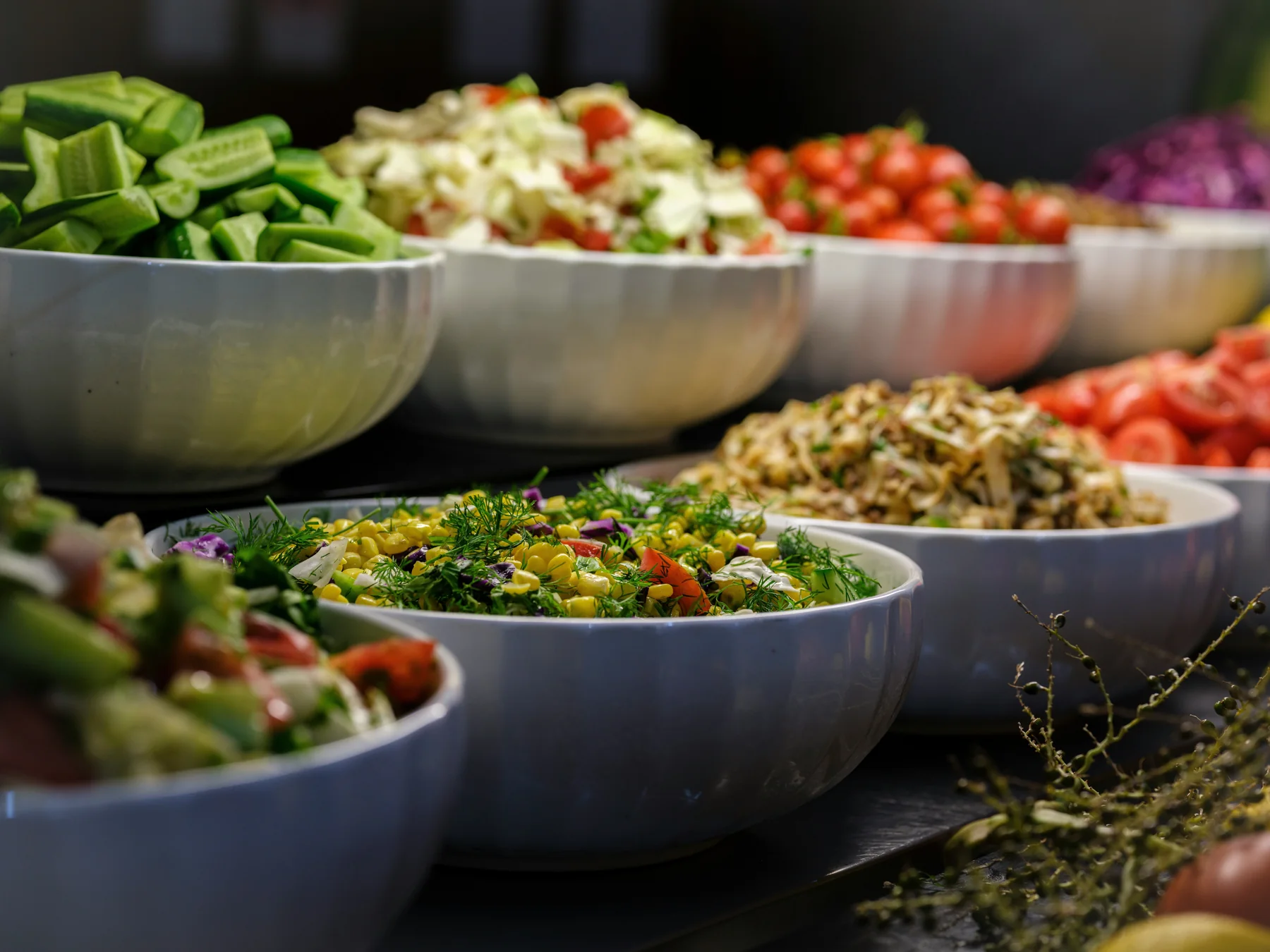 Illustration de l’article « Le buffet premium et anti-gaspillage : une piste à explorer pour repenser l’abondance en restauration »